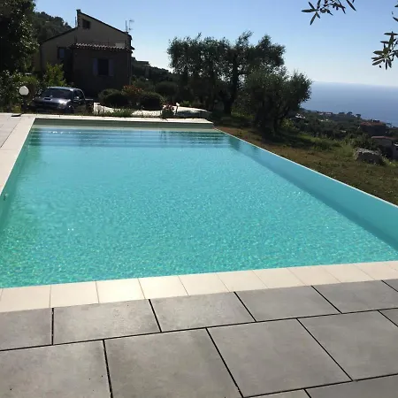 Li Schisani Tatil Evi *