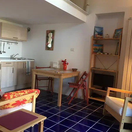 Li Schisani Tatil Evi *